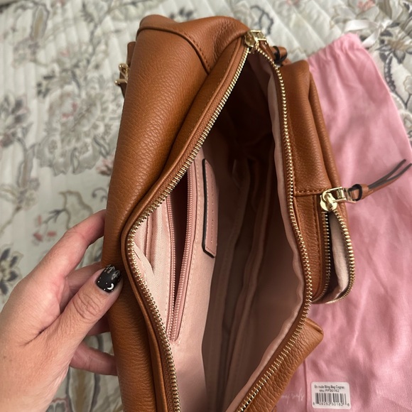 Poppy & Peonies En Route sling bag with dust bag! - Picture 4 of 4